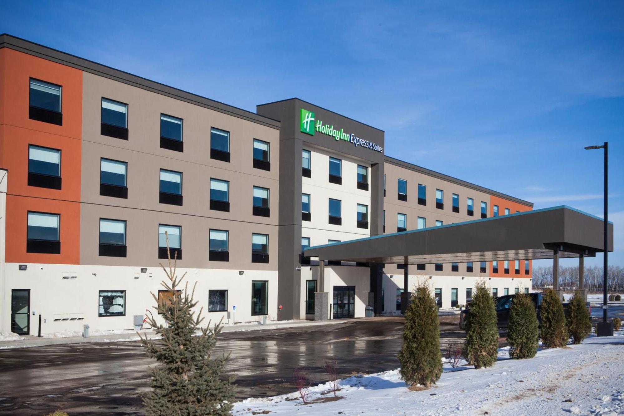 Holiday Inn Express & Suites Prince Albert - South By Ihg Exterior photo